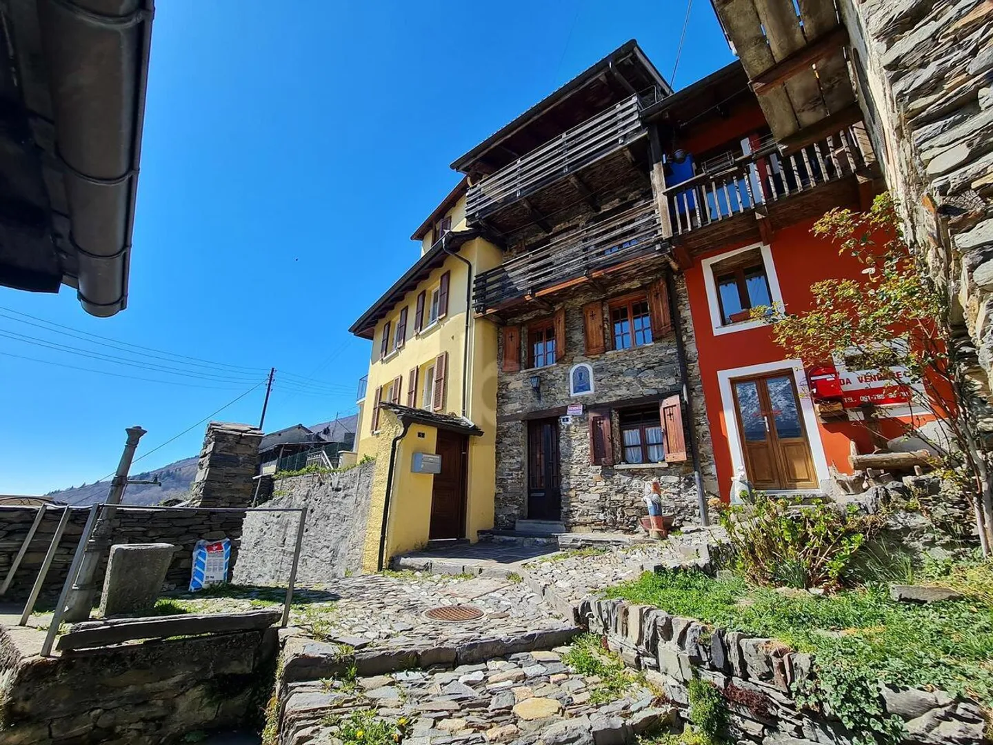 IN THE NUCLEUS WITH GARDEN AND VIEW - Photo 2 of 6