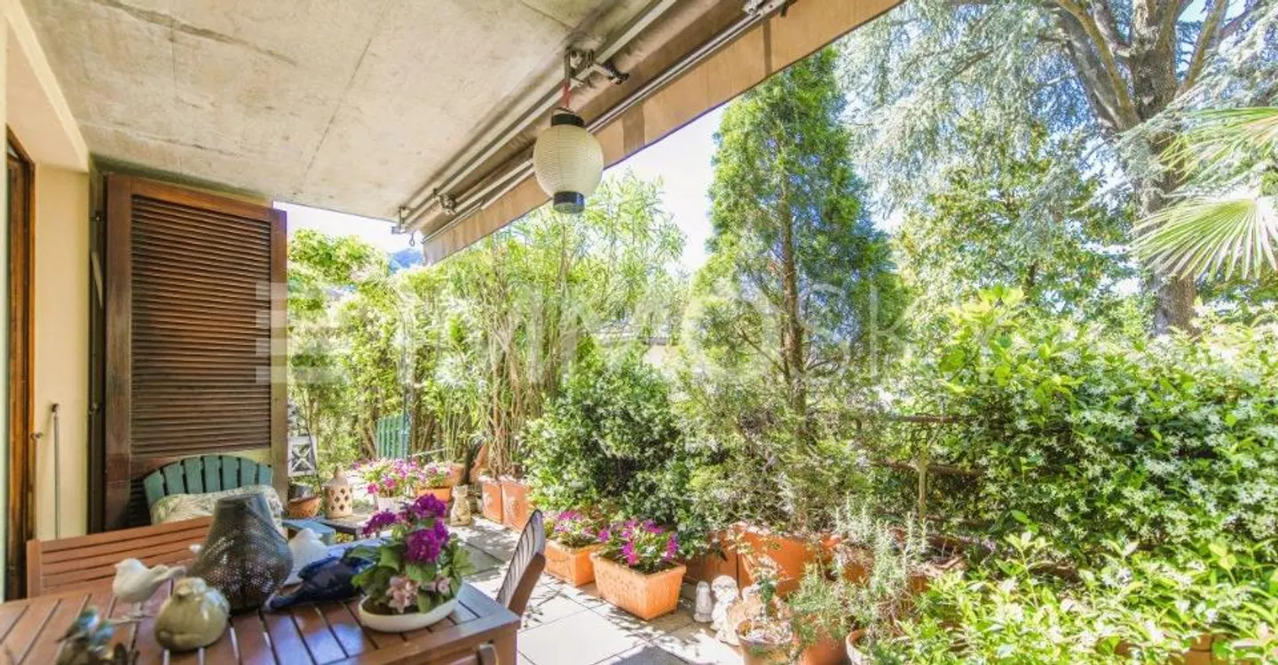 Appartement Charmant en Verdure - Photo 5 sur 5