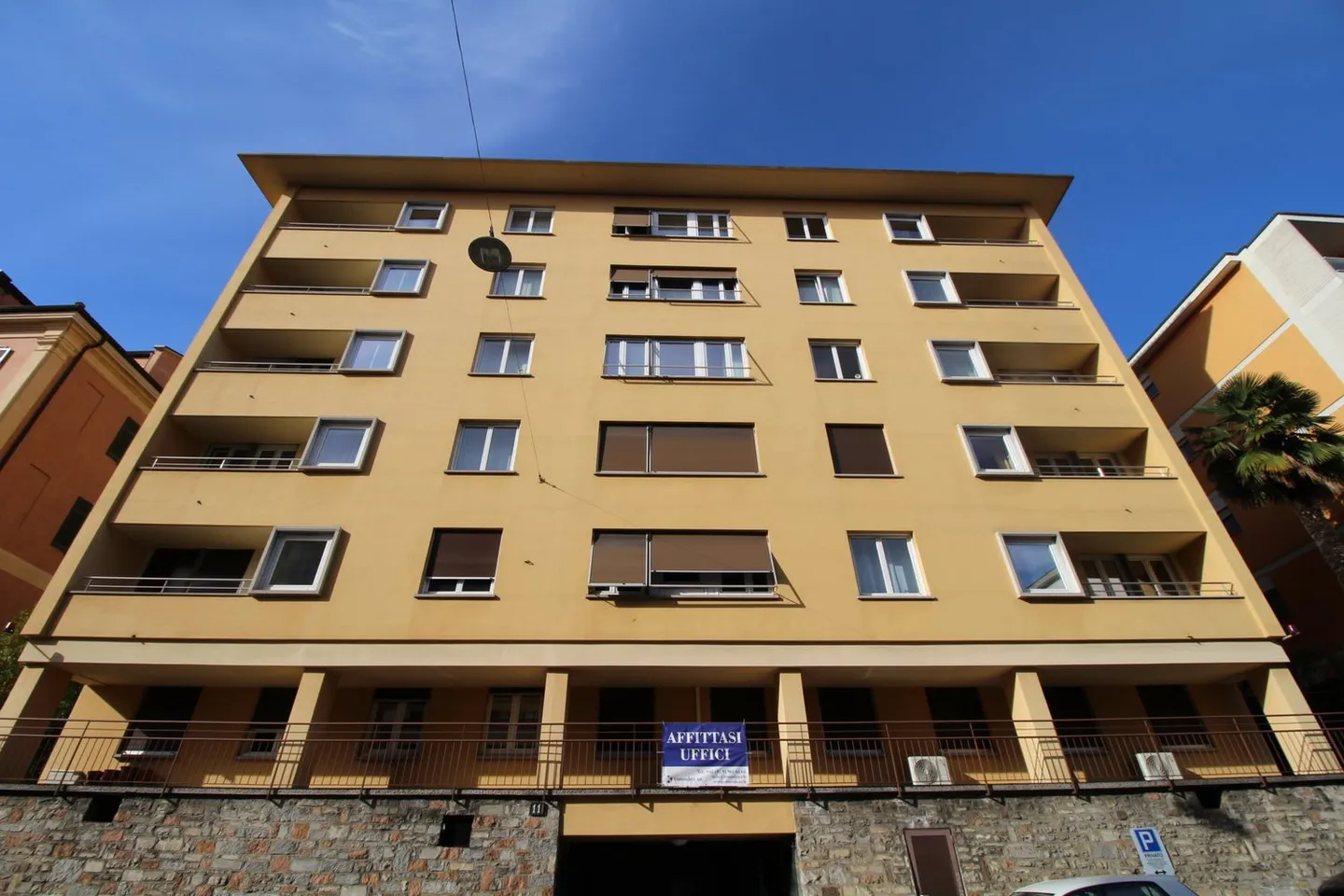 Ufficio luminoso nel centro di Lugano - Foto 1 di 6