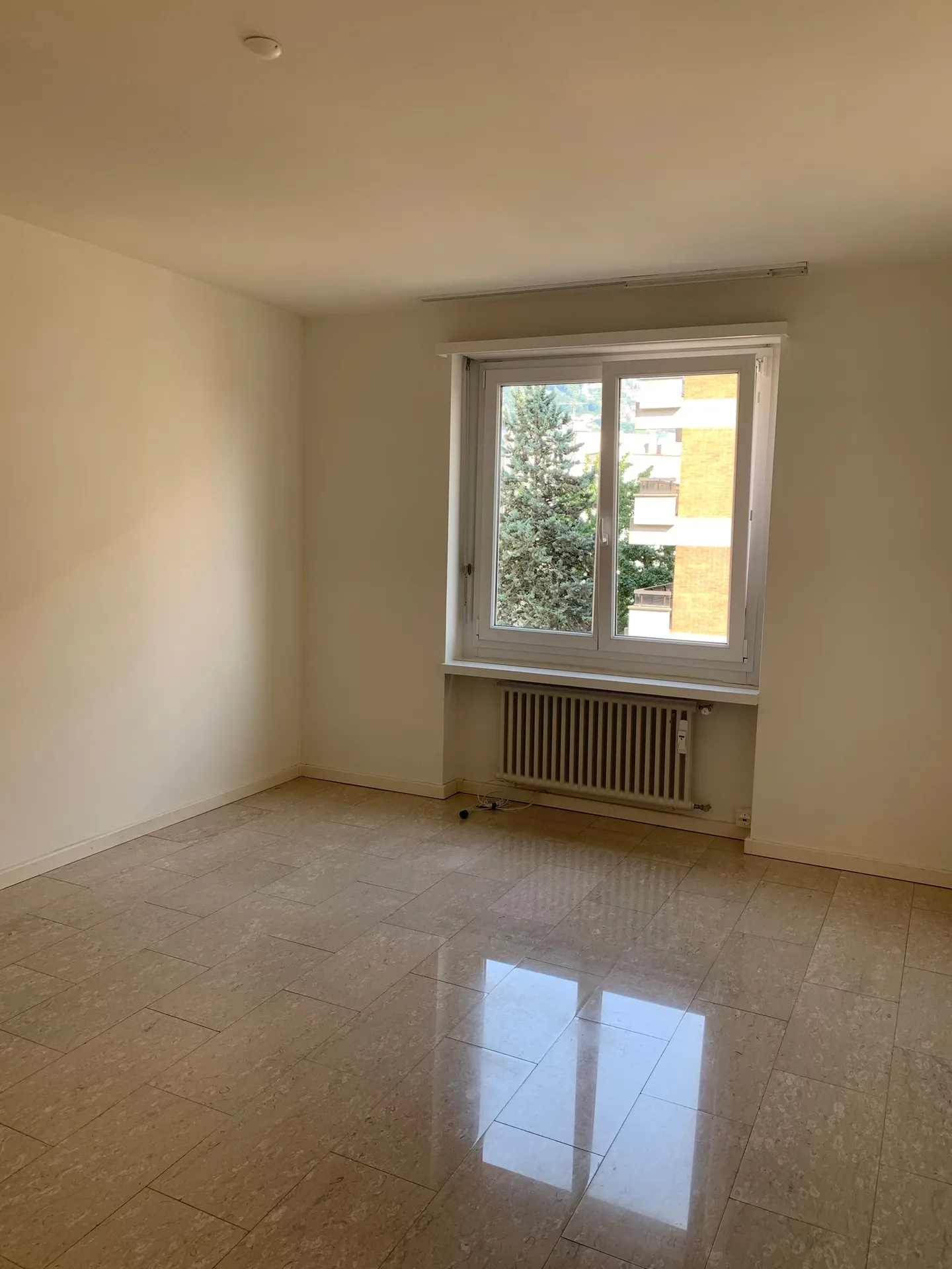 Ufficio luminoso nel centro di Lugano - Foto 3 di 6