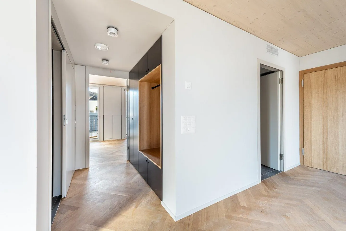 Modernes Büro in Baden - Foto 3 von 9