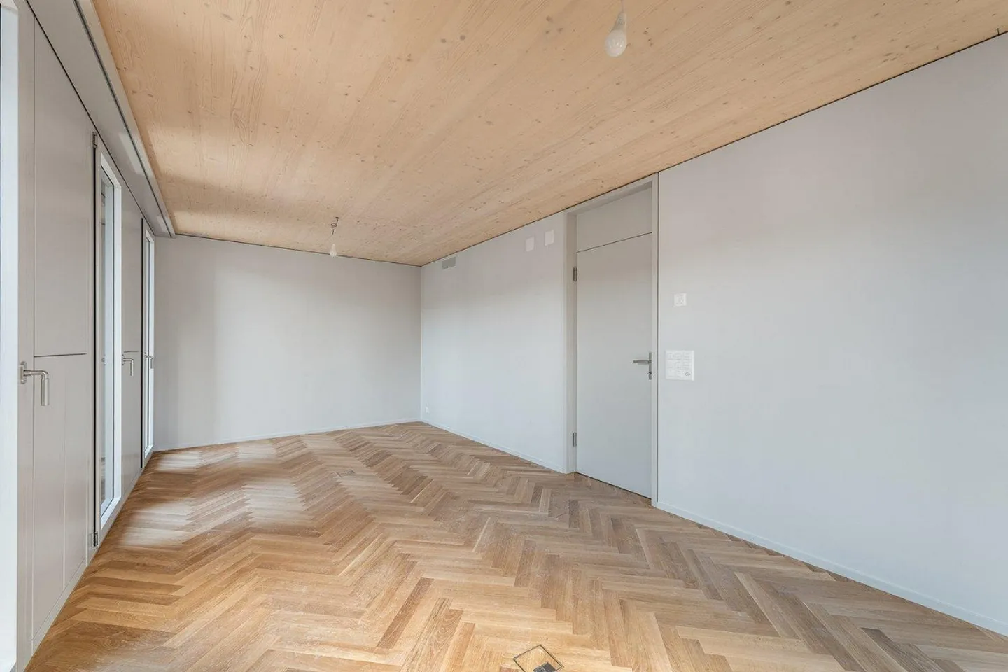 Modernes Büro in Baden - Foto 8 von 9