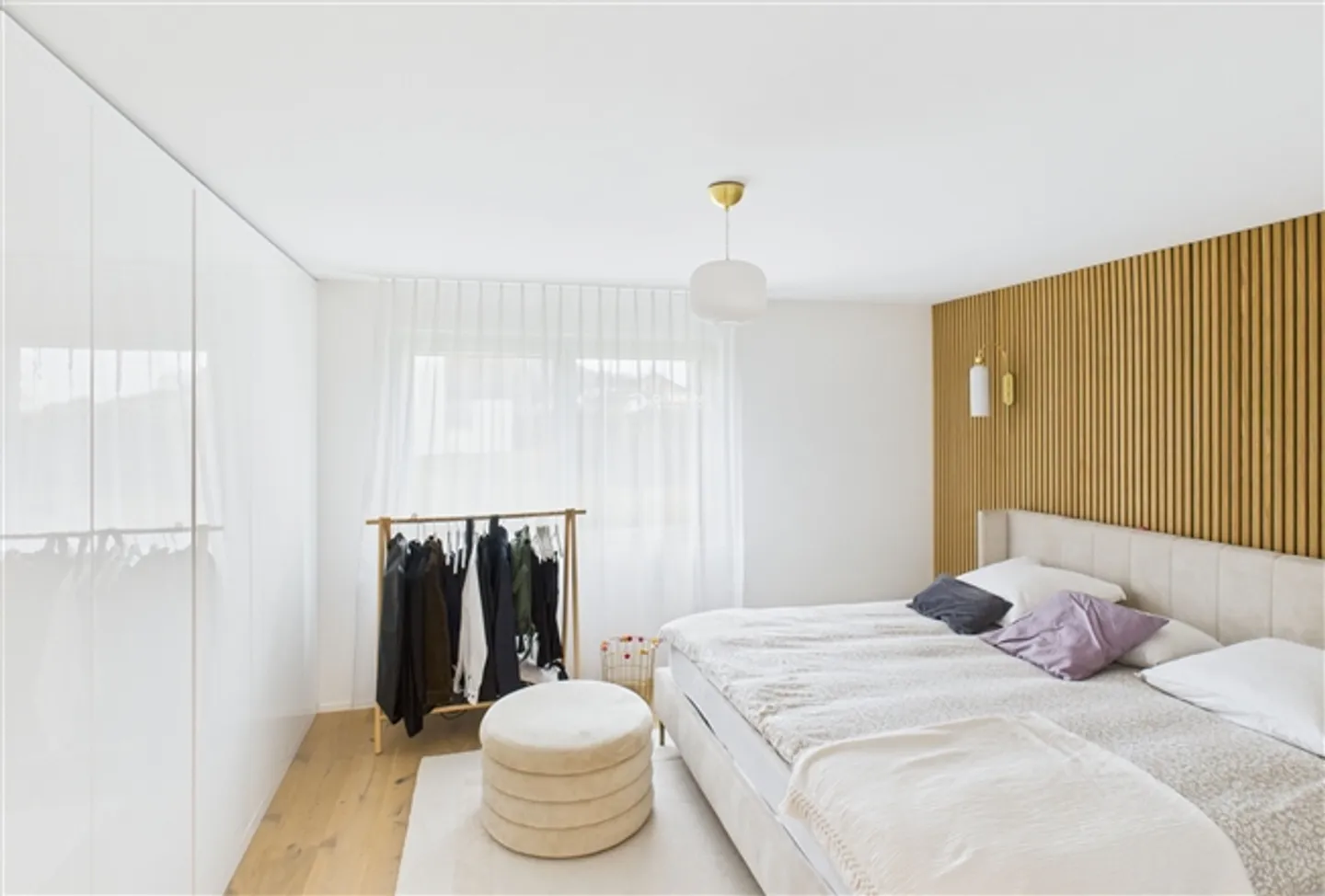 Maison individuelle rénovée de 5,5 pièces avec vue dégagée à Safenwil - Photo 10 sur 13