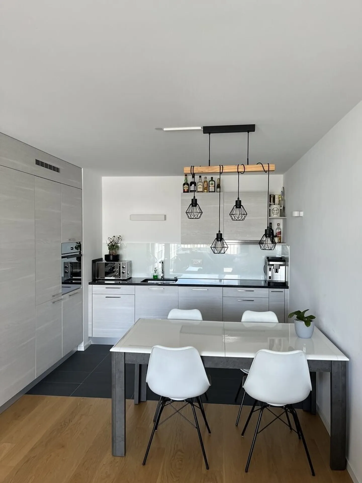 2.5-room apartment on the 3rd floor - Photo 3 of 10
