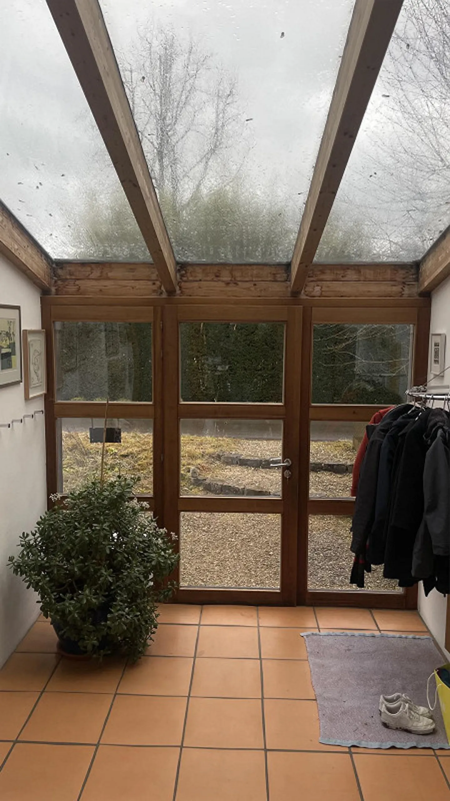 Semi-Detached Family House in Idyllic Location - Photo 3 of 11