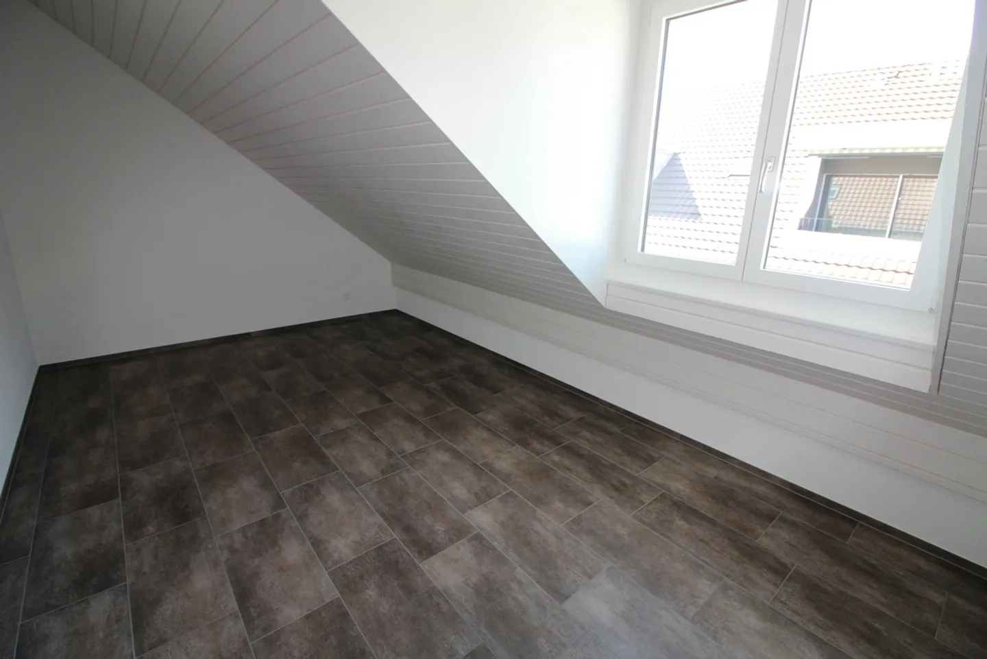 Vista libera, tanto spazio abitativo - Appartamento mansardato di 3,5 locali - Foto 8 di 14