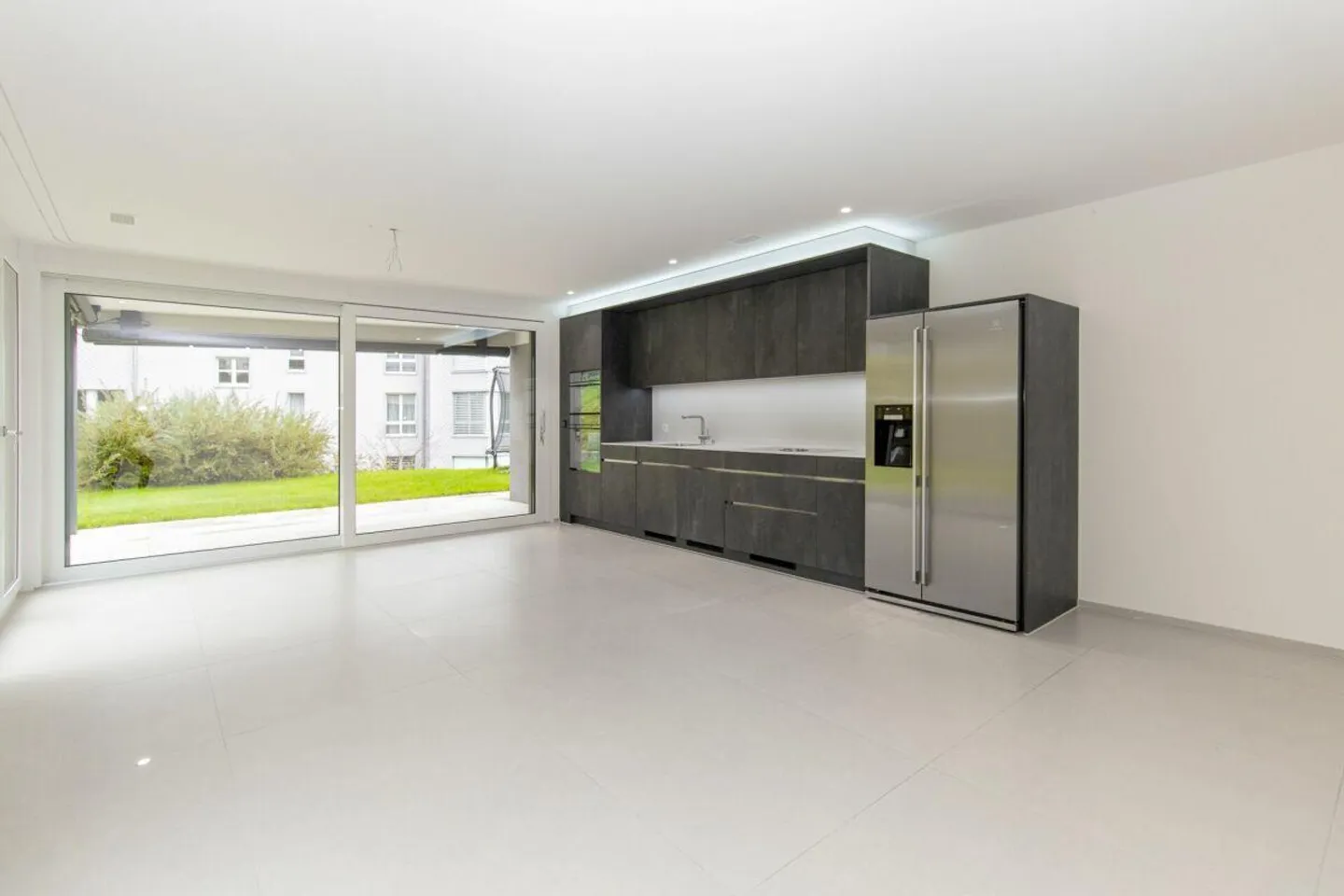 Newly built garden apartment with exclusive special features - Photo 4 of 15