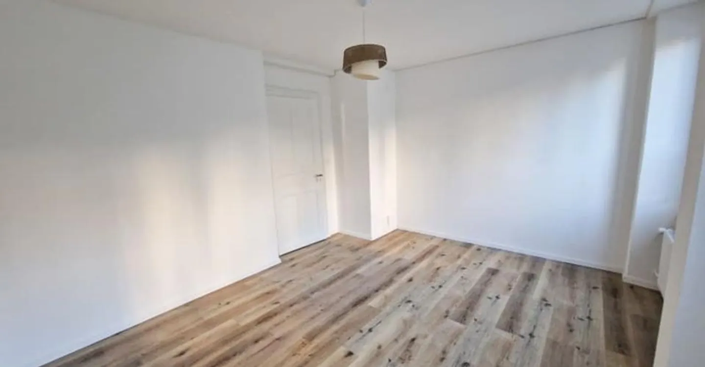 4.5-room apartment in the heart of the village - Photo 4 of 6