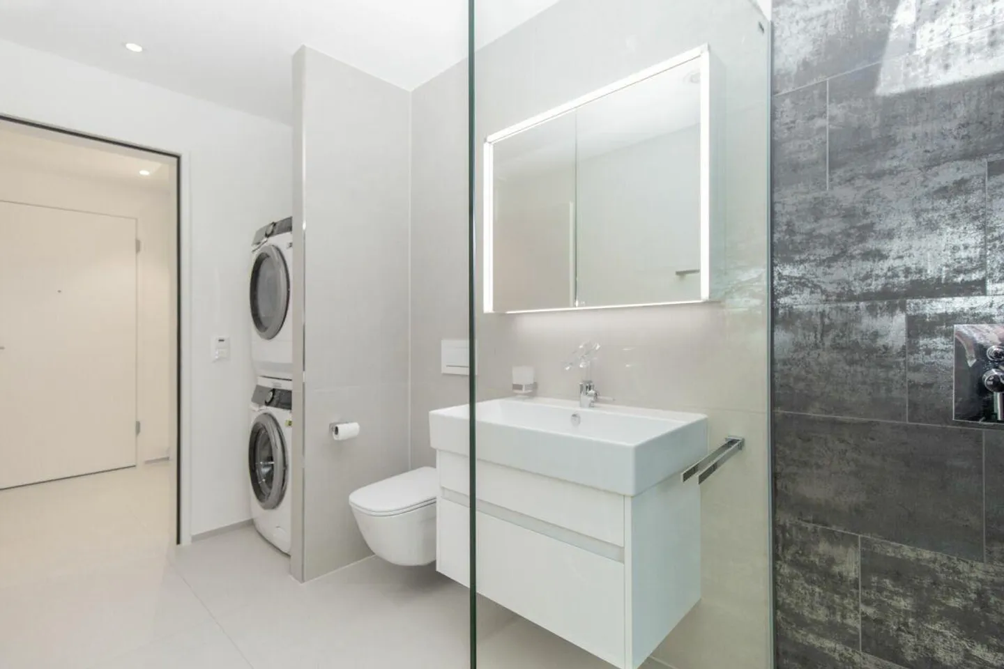 Newly built garden apartment with exclusive special features - Photo 11 of 15