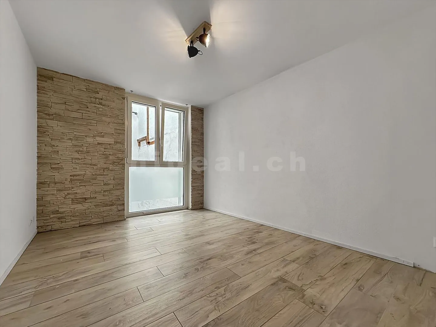 Appartamento 4.5 stanze con loggia, vicino a tutti i servizi nel centro di Blonay - Foto 4 di 13