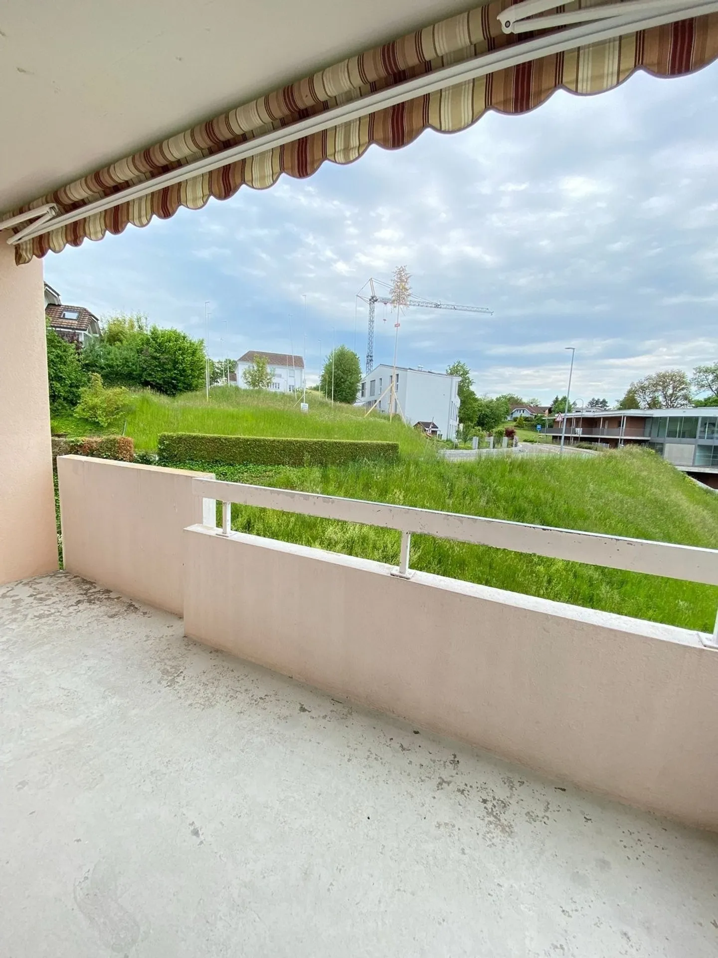 Appartamento affascinante di 4.5 stanze con balcone a Büron - Foto 11 di 12