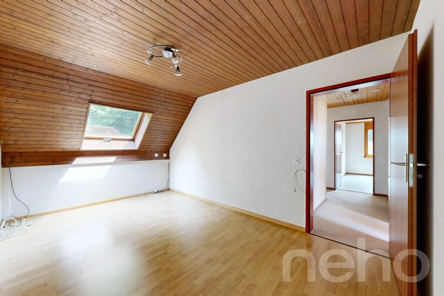 Charmantes Einfamilienhaus mit Garten - Foto 8 von 12