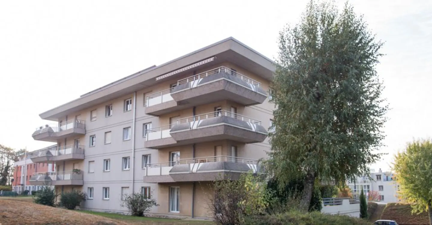Renovated Apartment in Mont-sur-Rolle - Photo 1 of 9