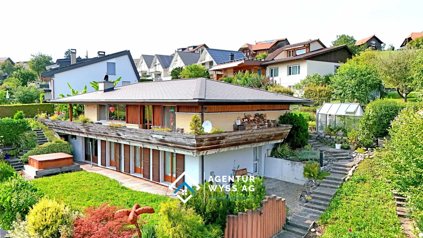 Villa avec vue imprenable sur les Alpes - Photo 1 sur 13