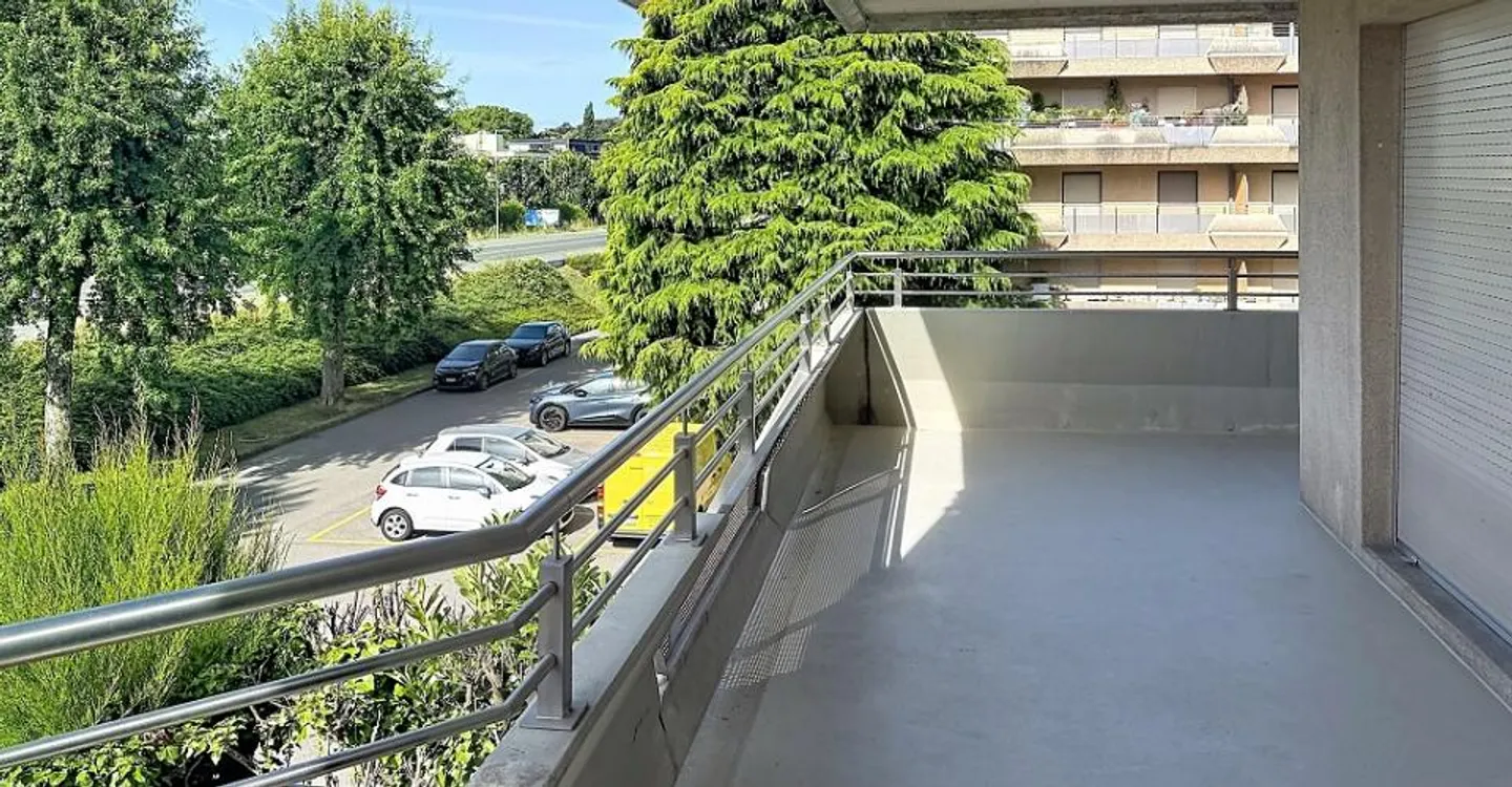 Renovated Apartment in Mont-sur-Rolle - Photo 3 of 9