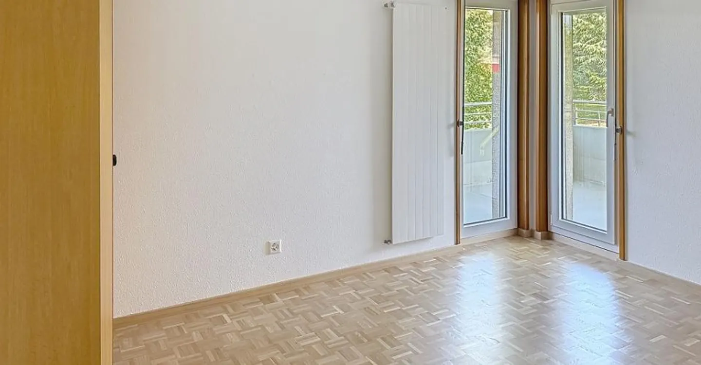 Renovated Apartment in Mont-sur-Rolle - Photo 8 of 9