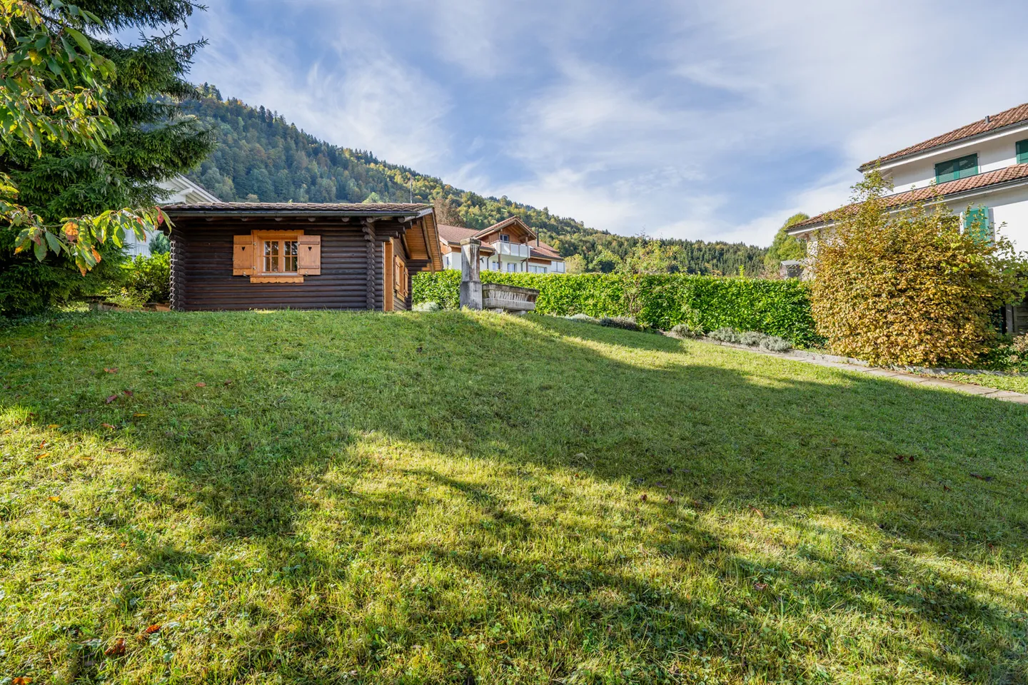 Luxury, nature and privacy high above Lake Lucerne - Photo 2 of 5