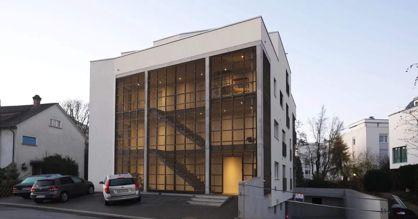 modern 2.5 room apartment in a central location - Photo 2 of 12