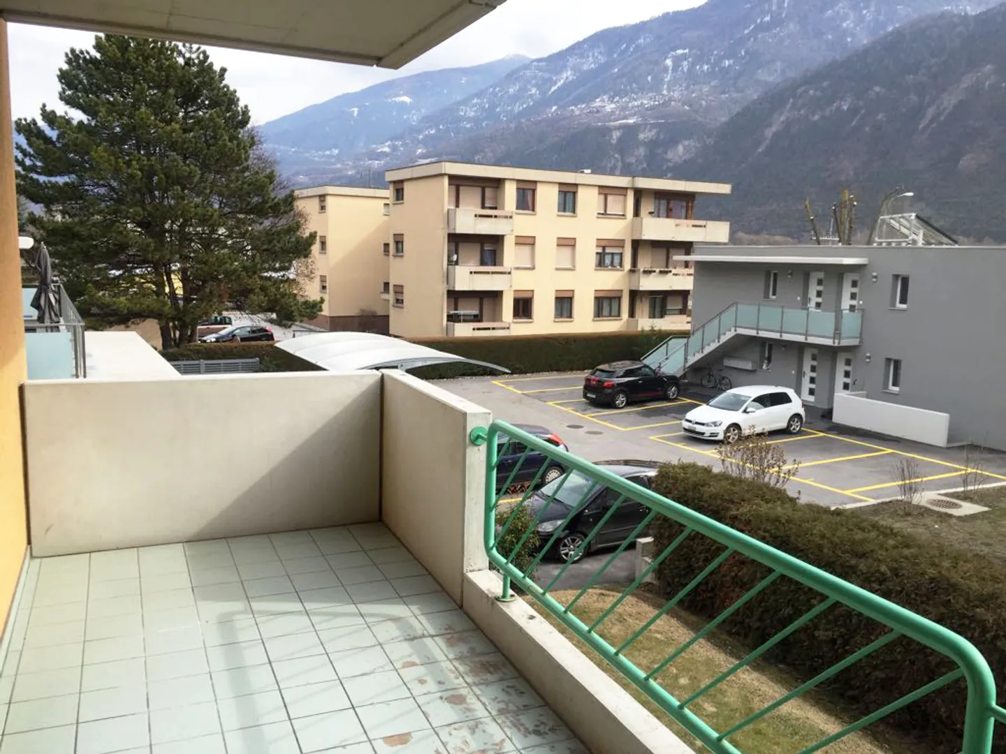 Appartamento 3.5 locali a St-Léonard - vicino al centro con garage box - Foto 1 di 7