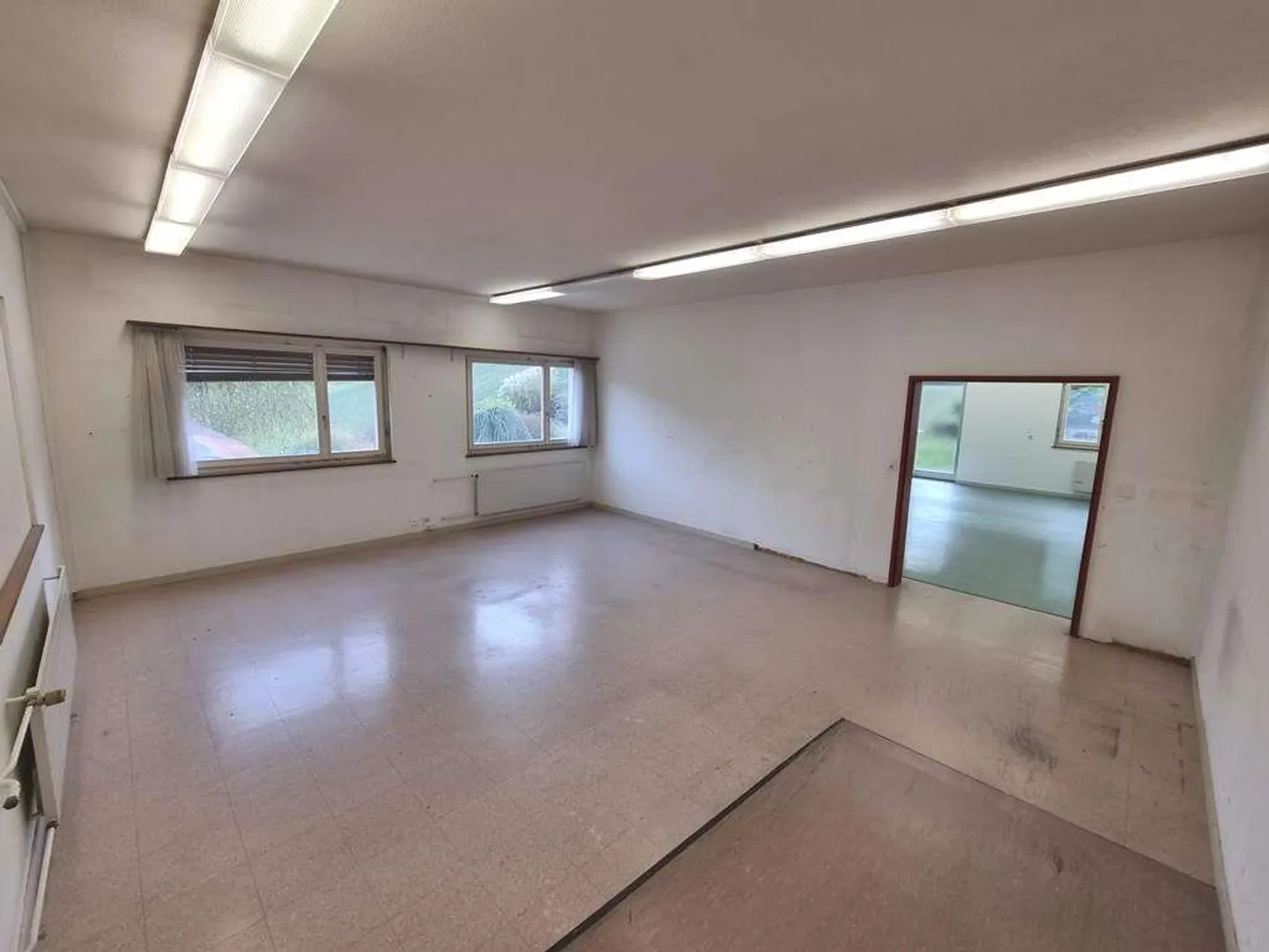 Gewerbe- oder Lagerräume an ländlicher Lage - Foto 4 von 7