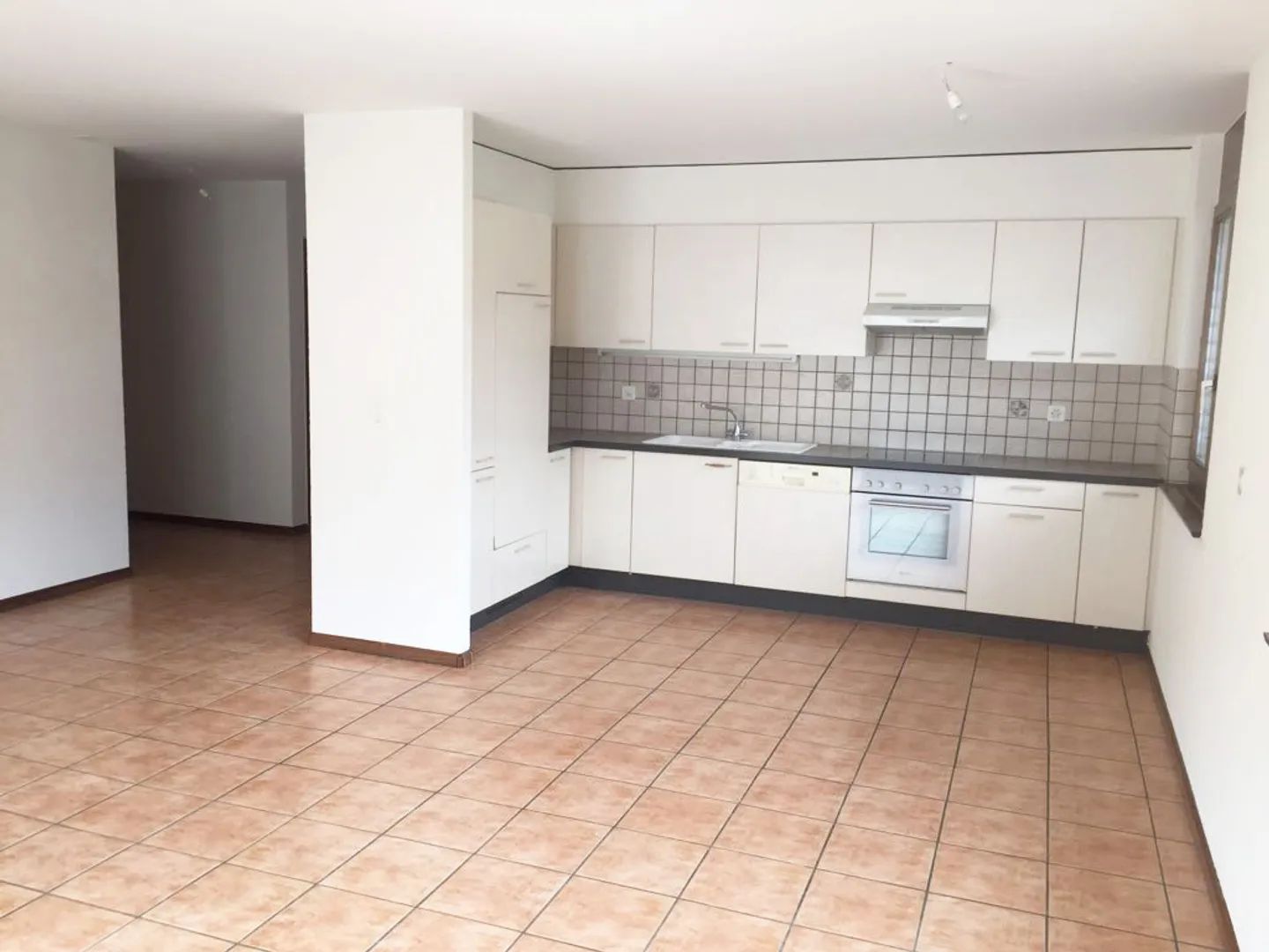 Appartamento 3.5 locali a St-Léonard - vicino al centro con garage box - Foto 3 di 7