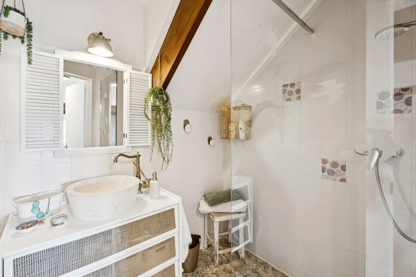 Characterful Village House Directly on Lake Neuchâtel! - Photo 7 of 12