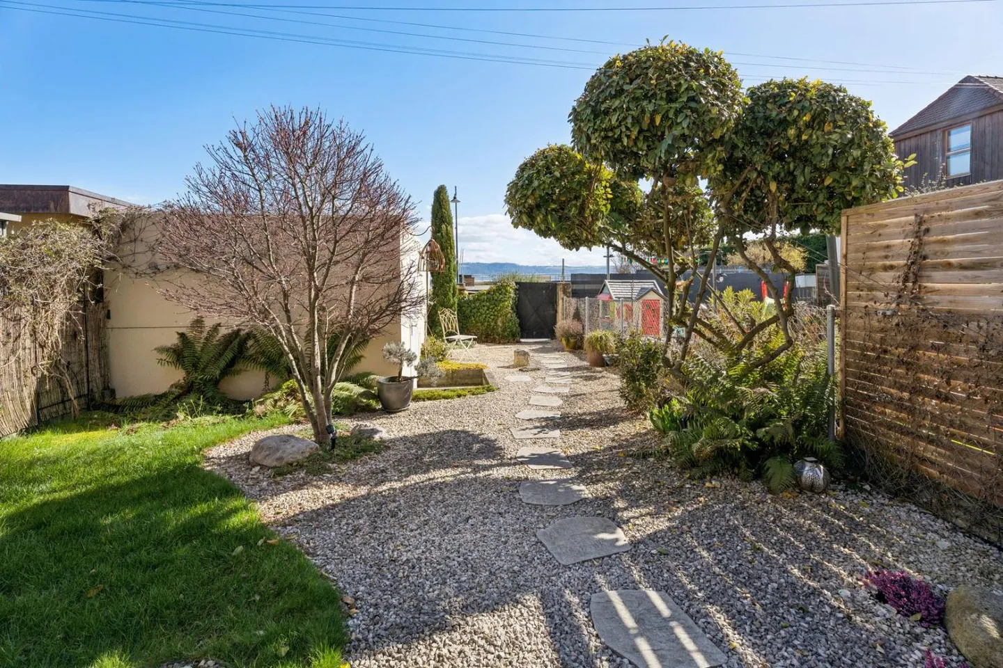 Characterful Village House Directly on Lake Neuchâtel! - Photo 10 of 12