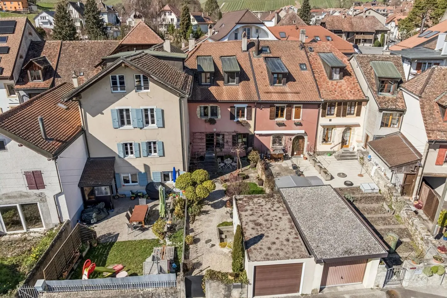 Characterful Village House Directly on Lake Neuchâtel! - Photo 11 of 12