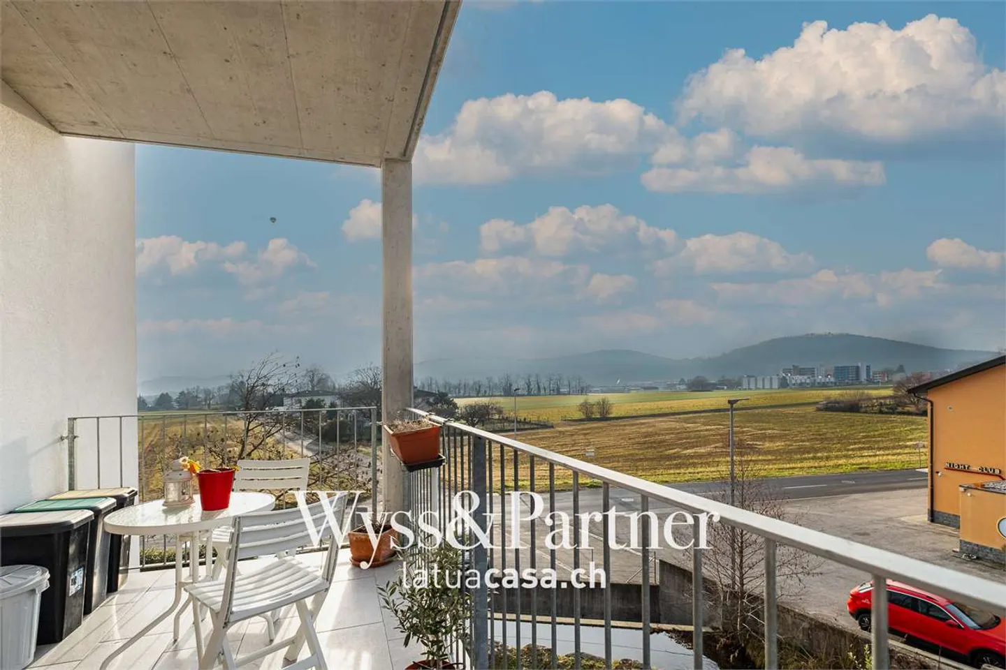 Appartamento moderno con terrazza - Foto 6 di 7