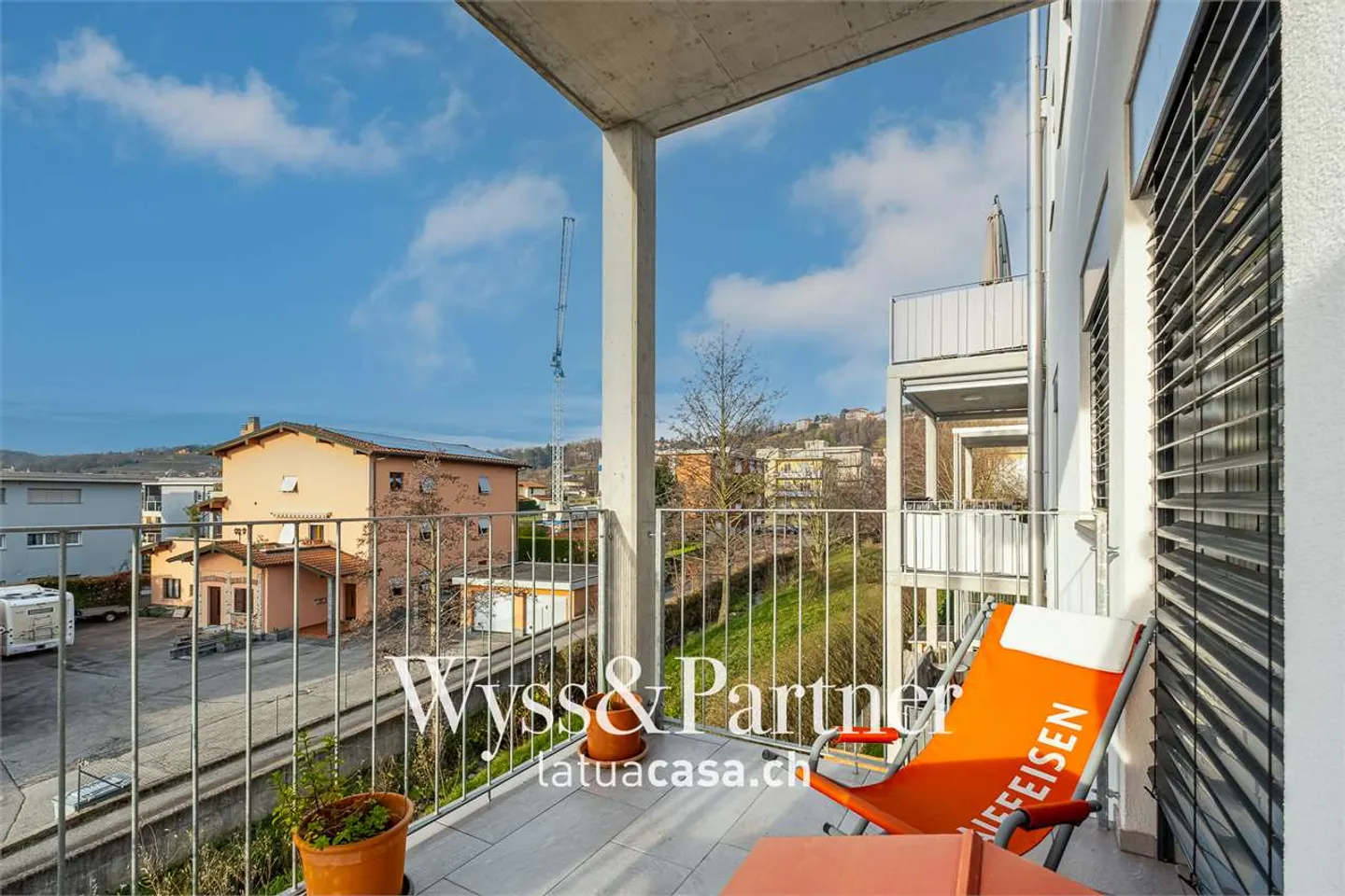 Appartamento moderno con terrazza - Foto 2 di 7