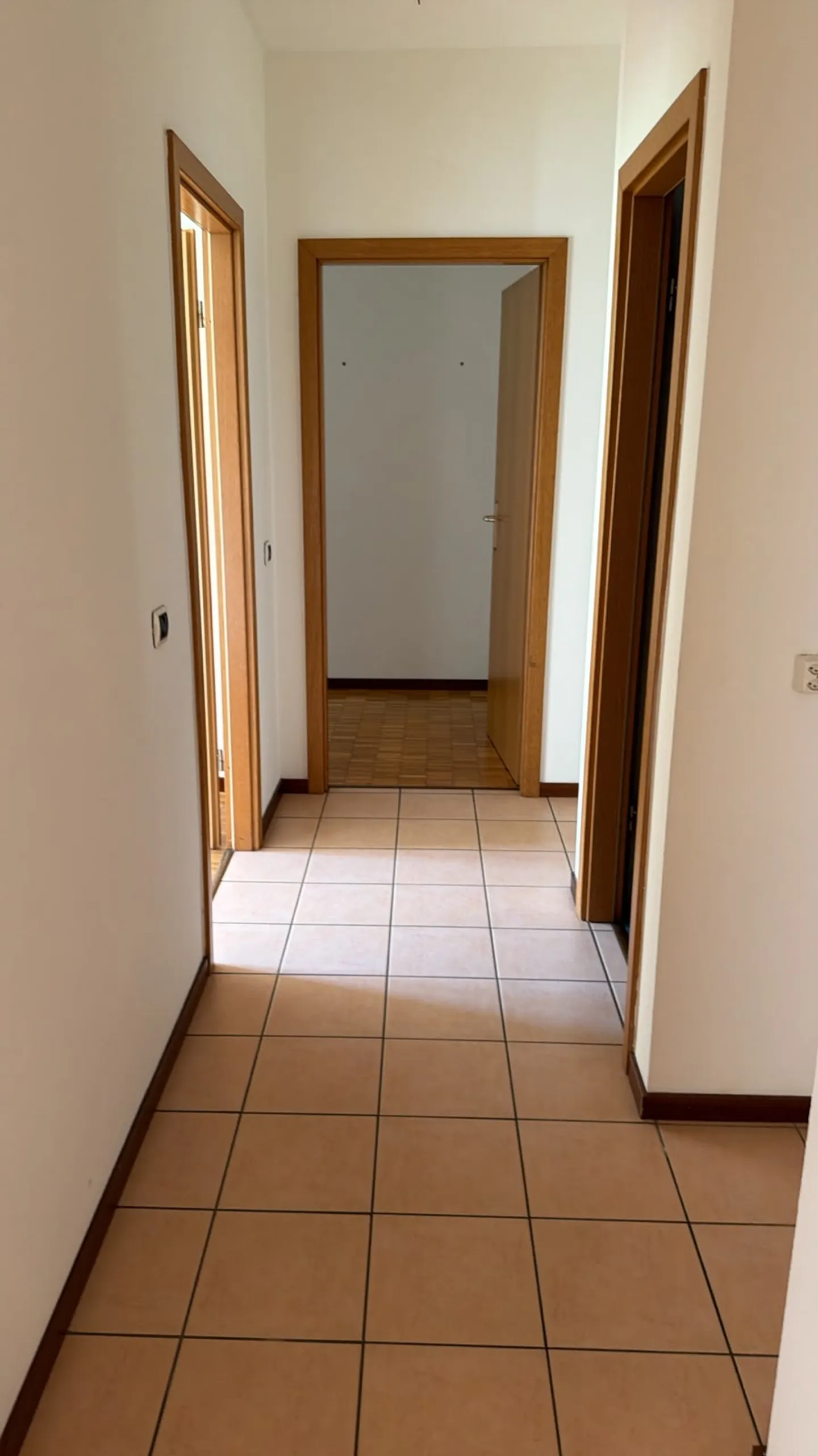 Erdgeschosswohnung in Lugano - Foto 2 von 10