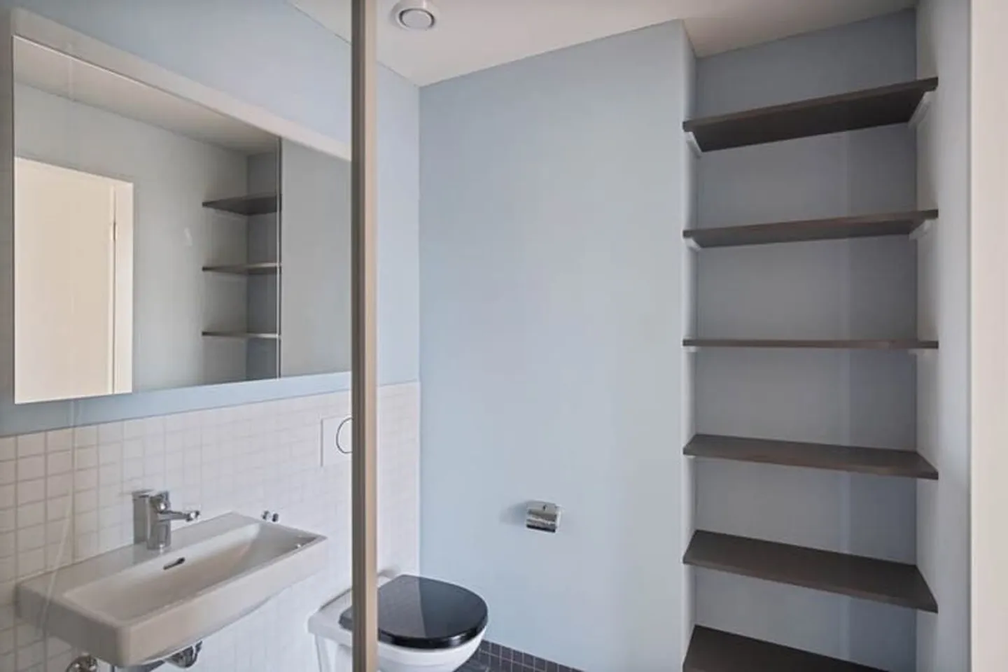 Apartment for rent - Photo 5 of 8