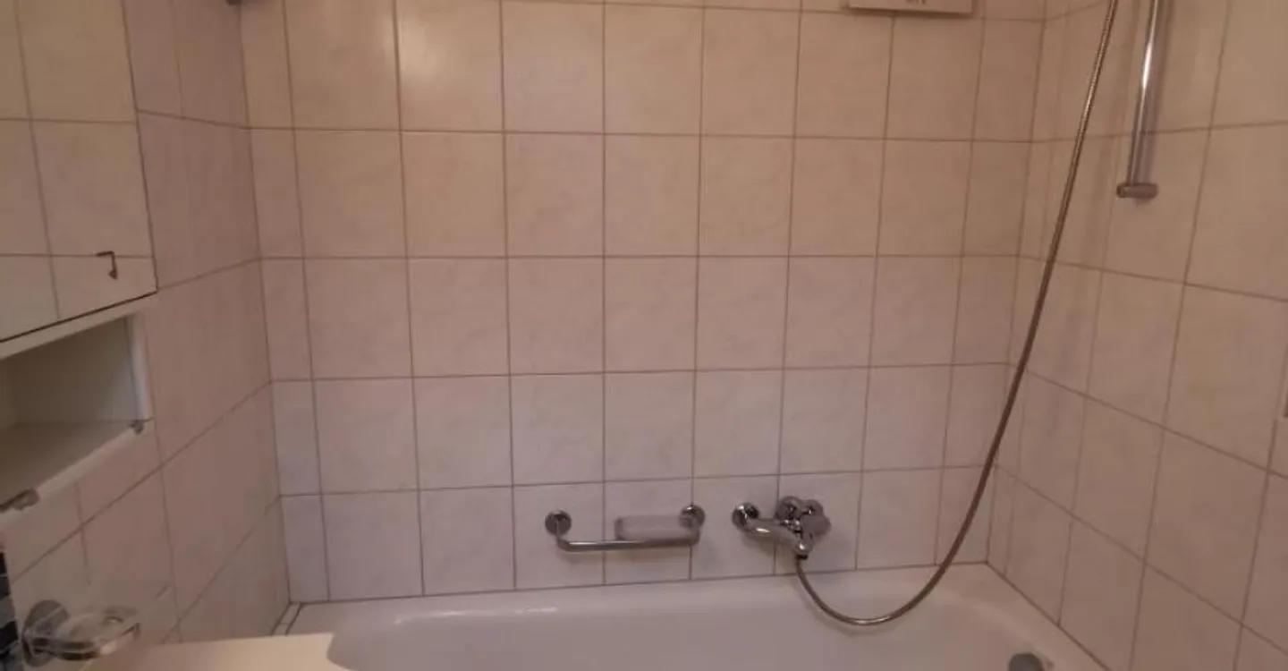 In einer ruhigen Gegend - Foto 4 von 5