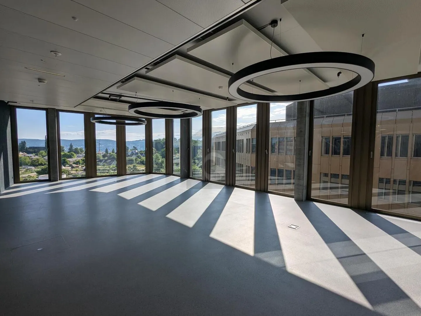 PARC D'AFFAIRES - MODERNE ET FISCALEMENT AVANTAGEUX - Photo 2 sur 6