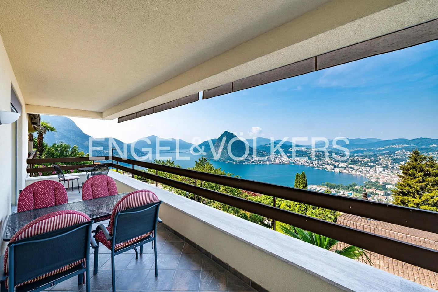 Vista panoramica e benessere esclusivo - Foto 3 di 13