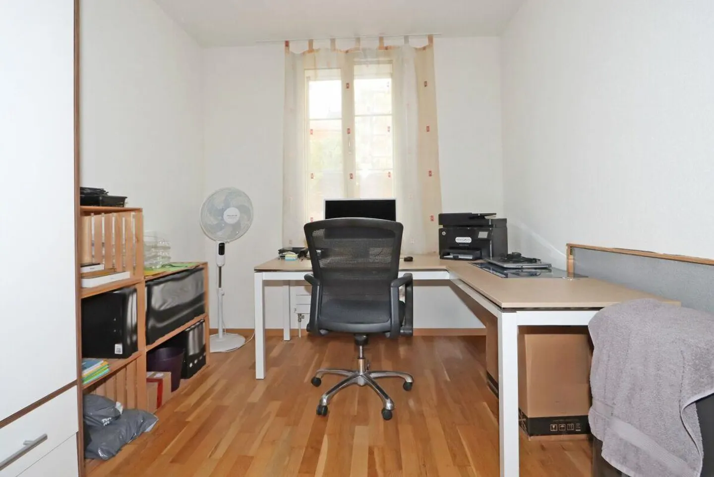 Casa plurifamiliare con 8 unità abitative e diversi garage a Netstal... - Foto 17 di 18