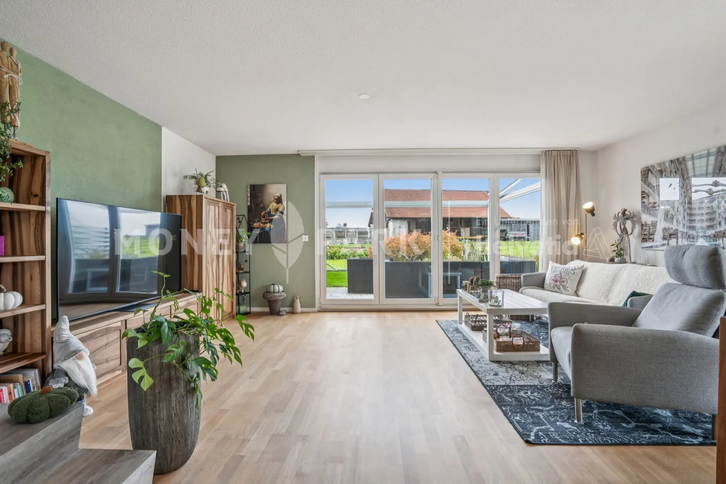 Casa bifamiliare di 5,5 stanze con vista sul verde - Foto 3 di 13