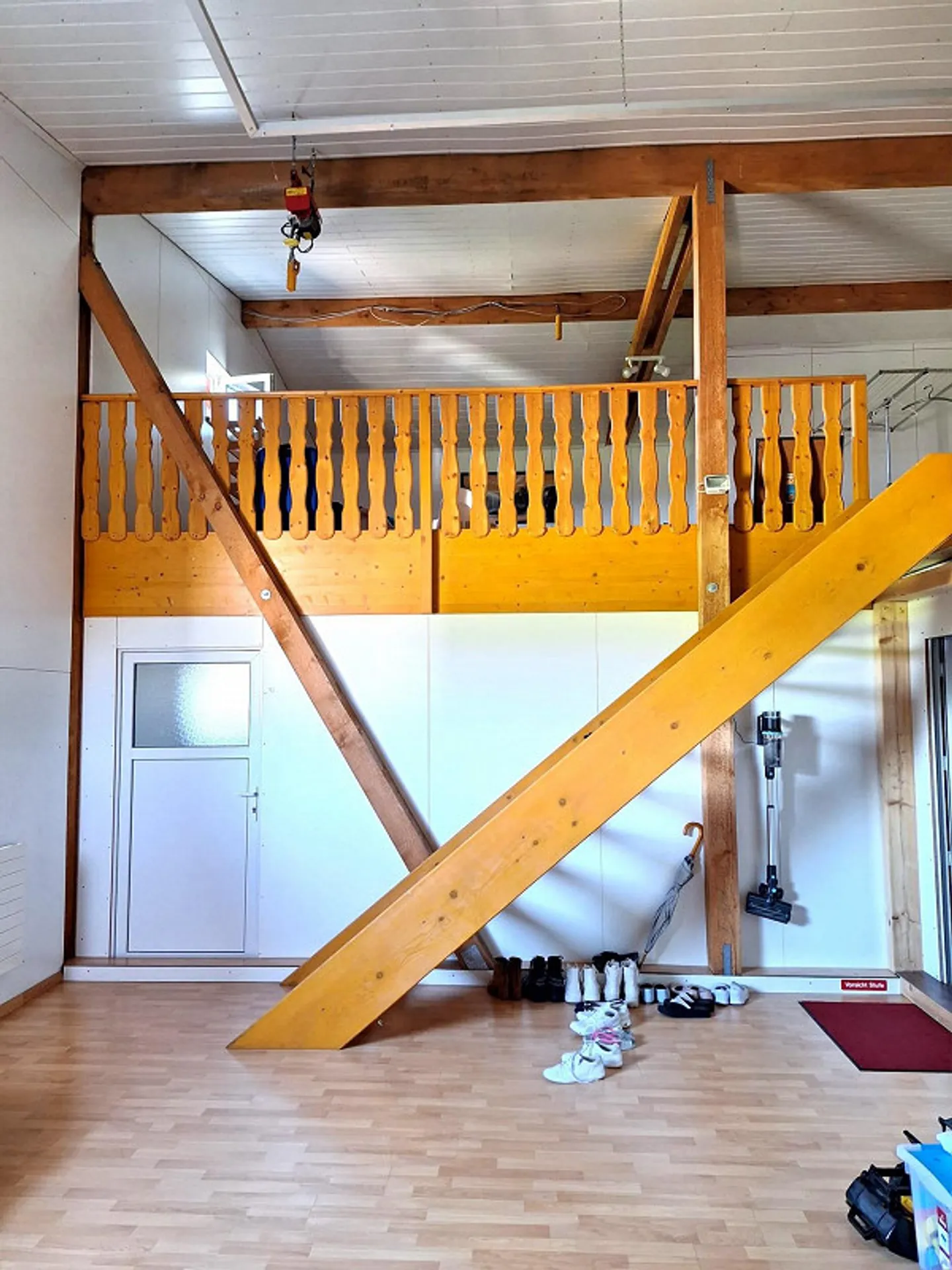 Gewerbeimmobilie mit großzügigen Parkplätzen - Foto 7 von 15