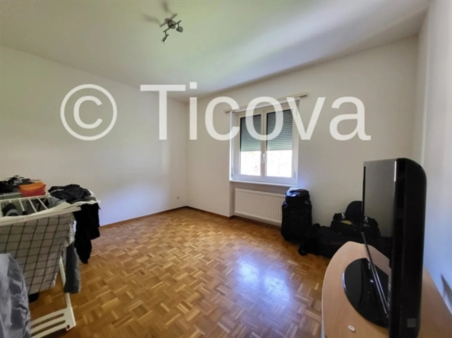 4,5 stanze con vista aperta - Piano superiore - Foto 5 di 10