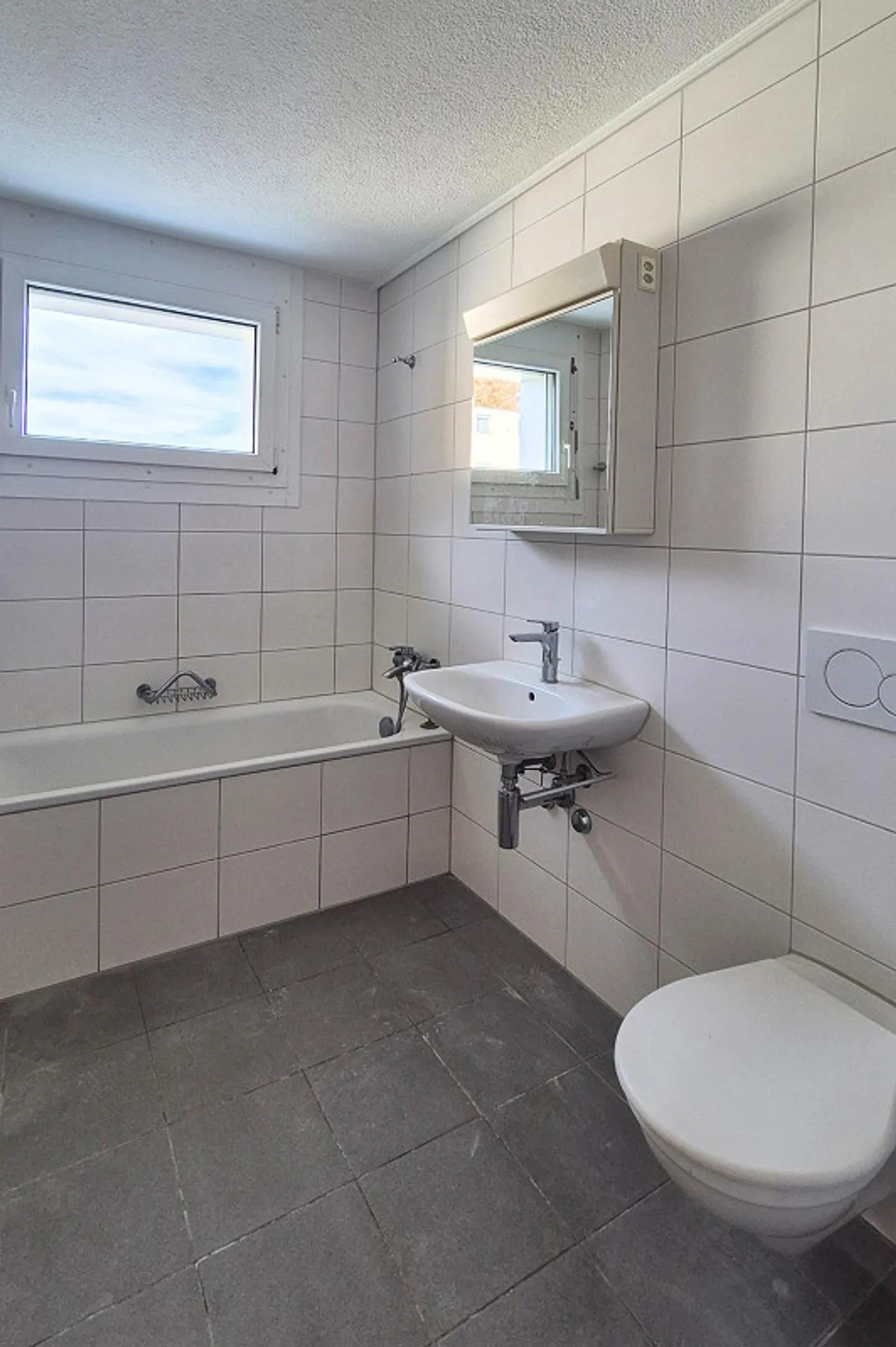 Appartement de 4.5 pièces - Photo 2 sur 4