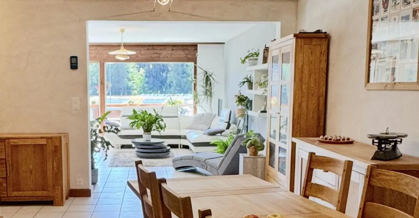 Exceptional Apartment in Montana - Photo 1 of 9