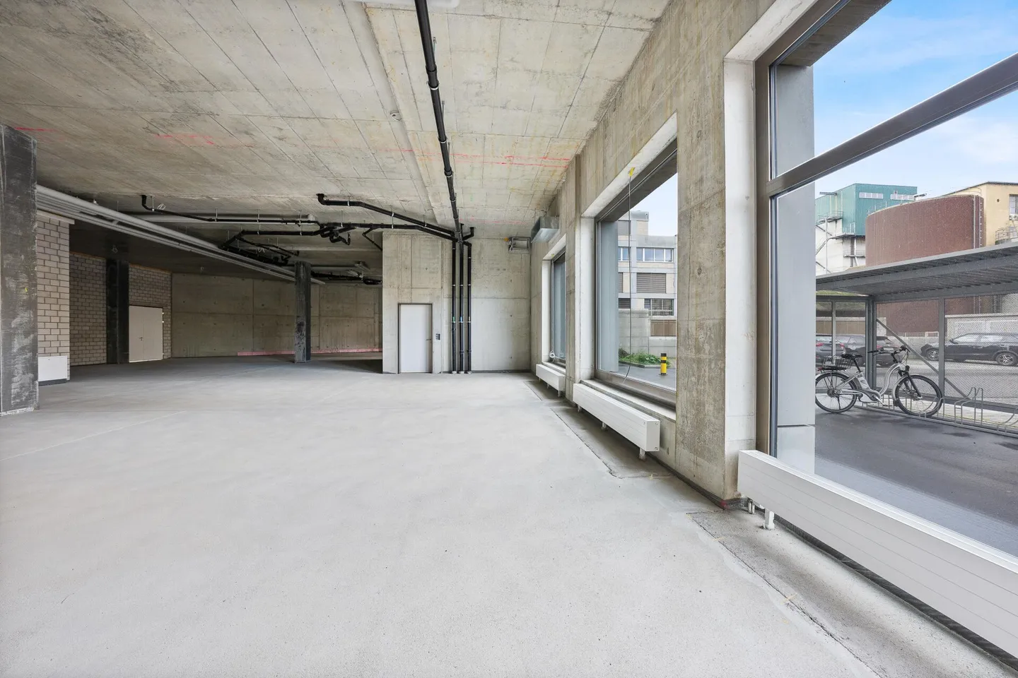 Spazio commerciale e di produzione attraente in affitto a Horn! - Foto 4 di 9