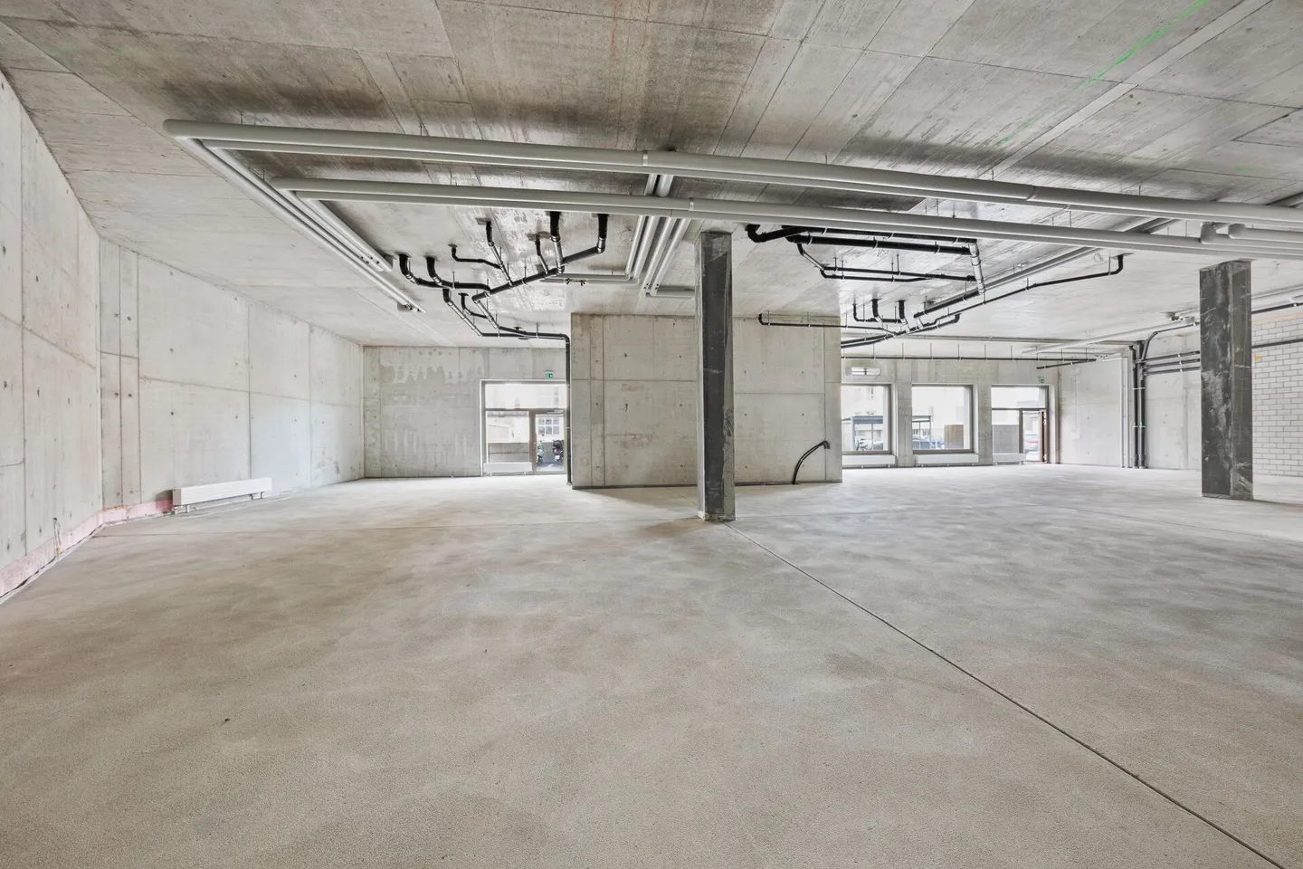 Spazio commerciale e di produzione attraente in affitto a Horn! - Foto 8 di 9