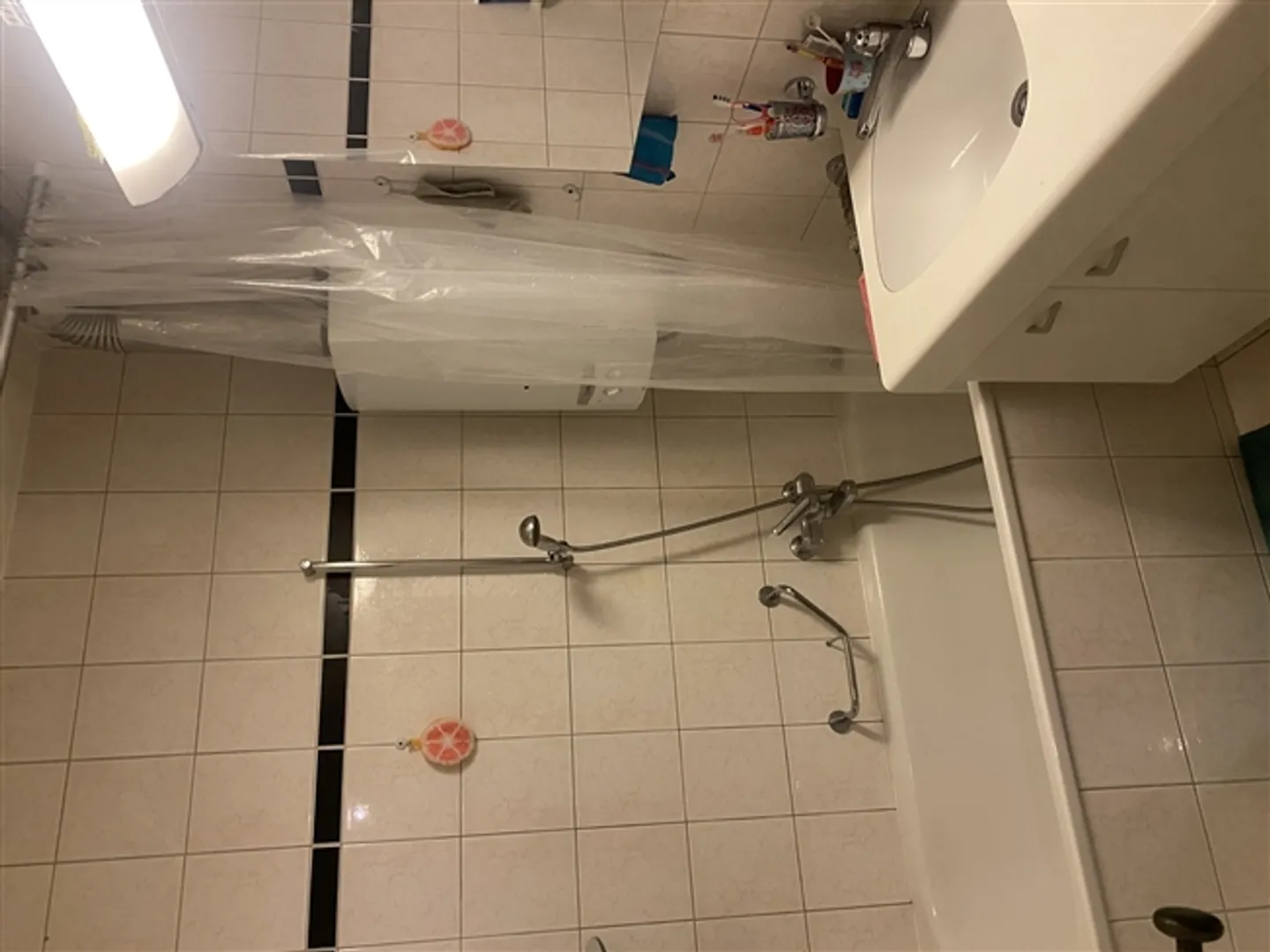 APPARTAMENTO 3 LOCALI A ZURIGO - DISTRETTO 3, ARREDATO, TEMPORANEO - Foto 8 di 8