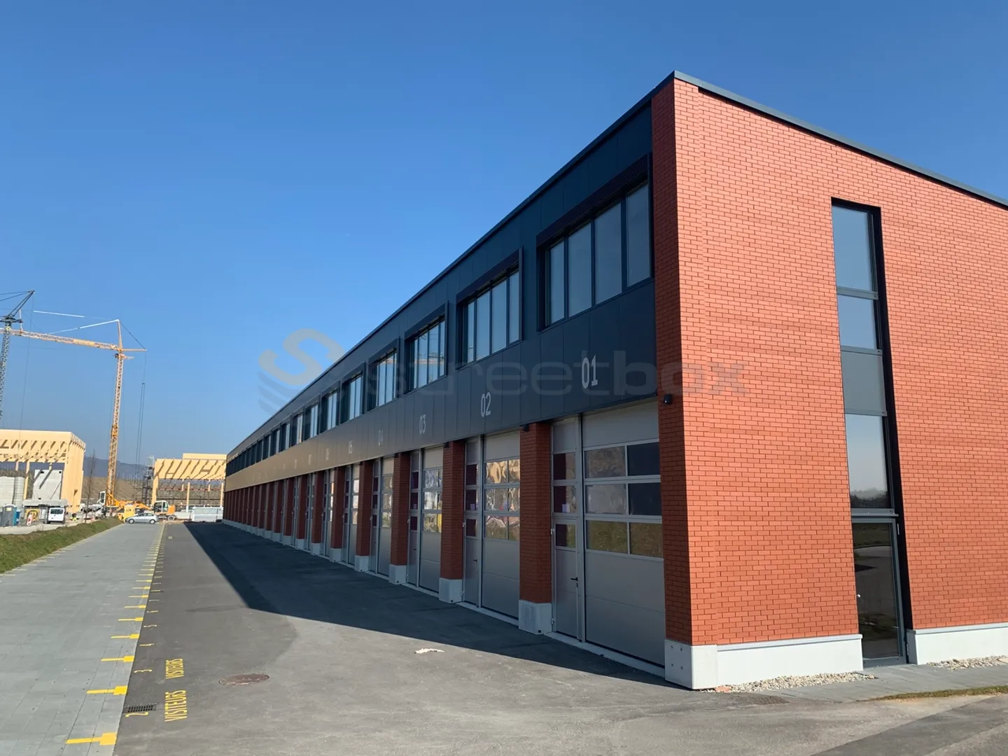 Streetbox di 86 m2 molto ben posizionato! Box n14 - Foto 1 di 3