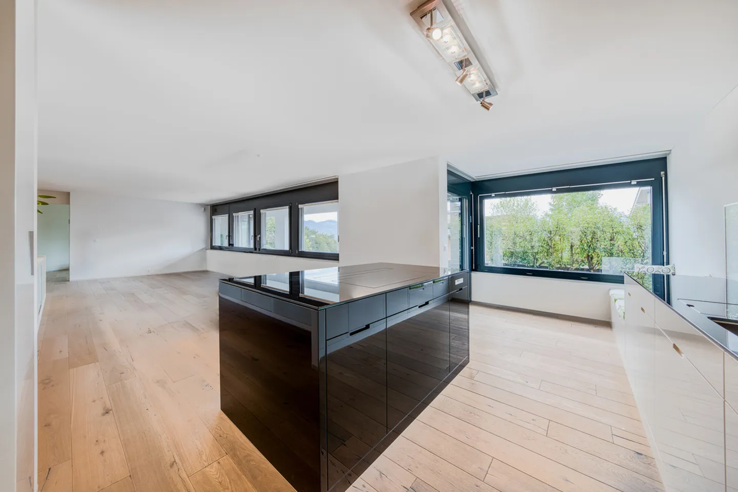 Modernes Wohnen am Stadtrand - Foto 2 von 5