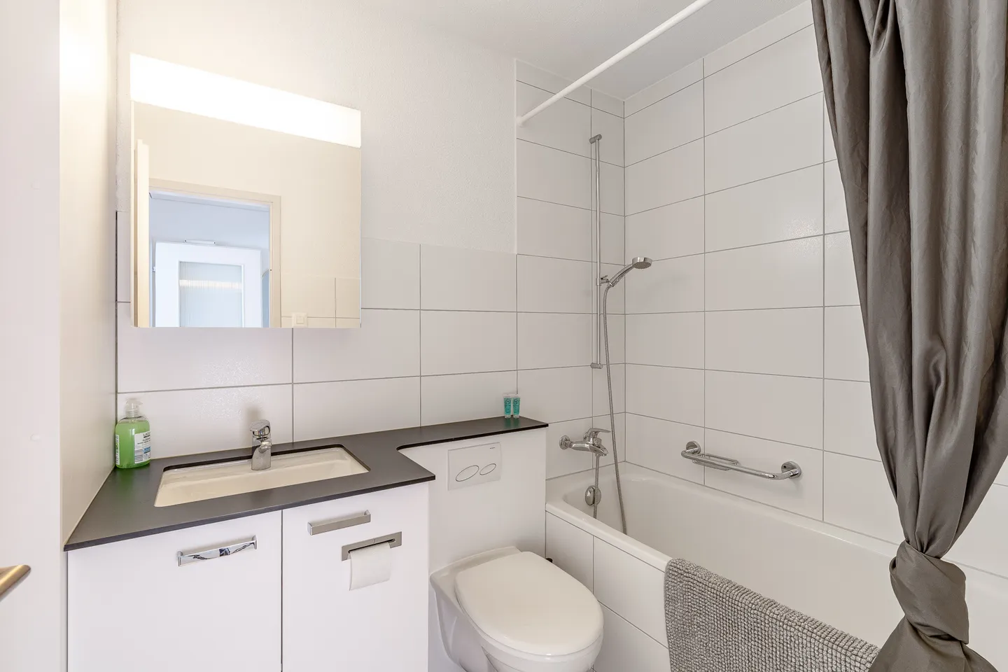 Appartement Confortable Tout Inclus - Photo 3 sur 3