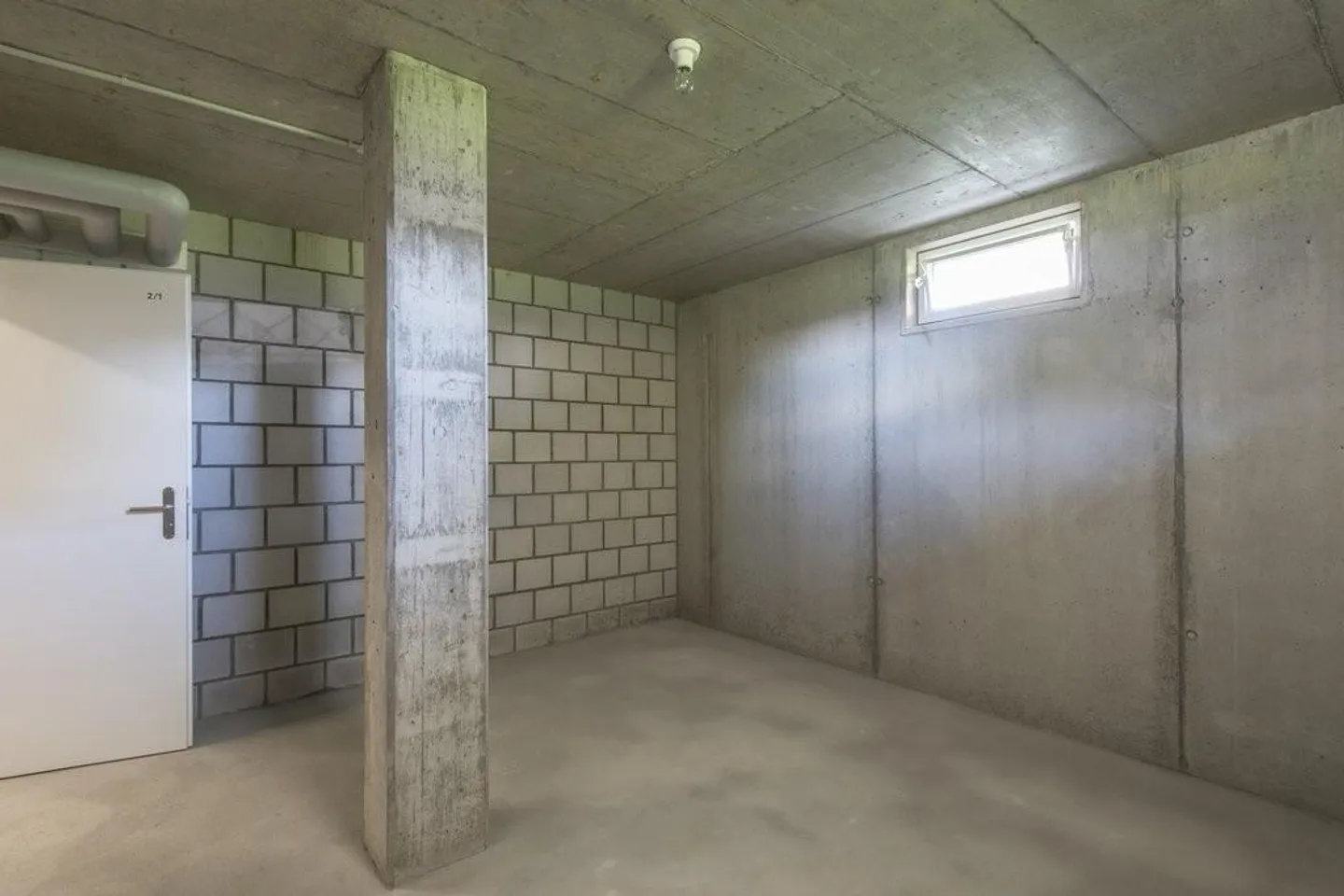 Salle de bricolage à Aarberg - Photo 2 sur 3