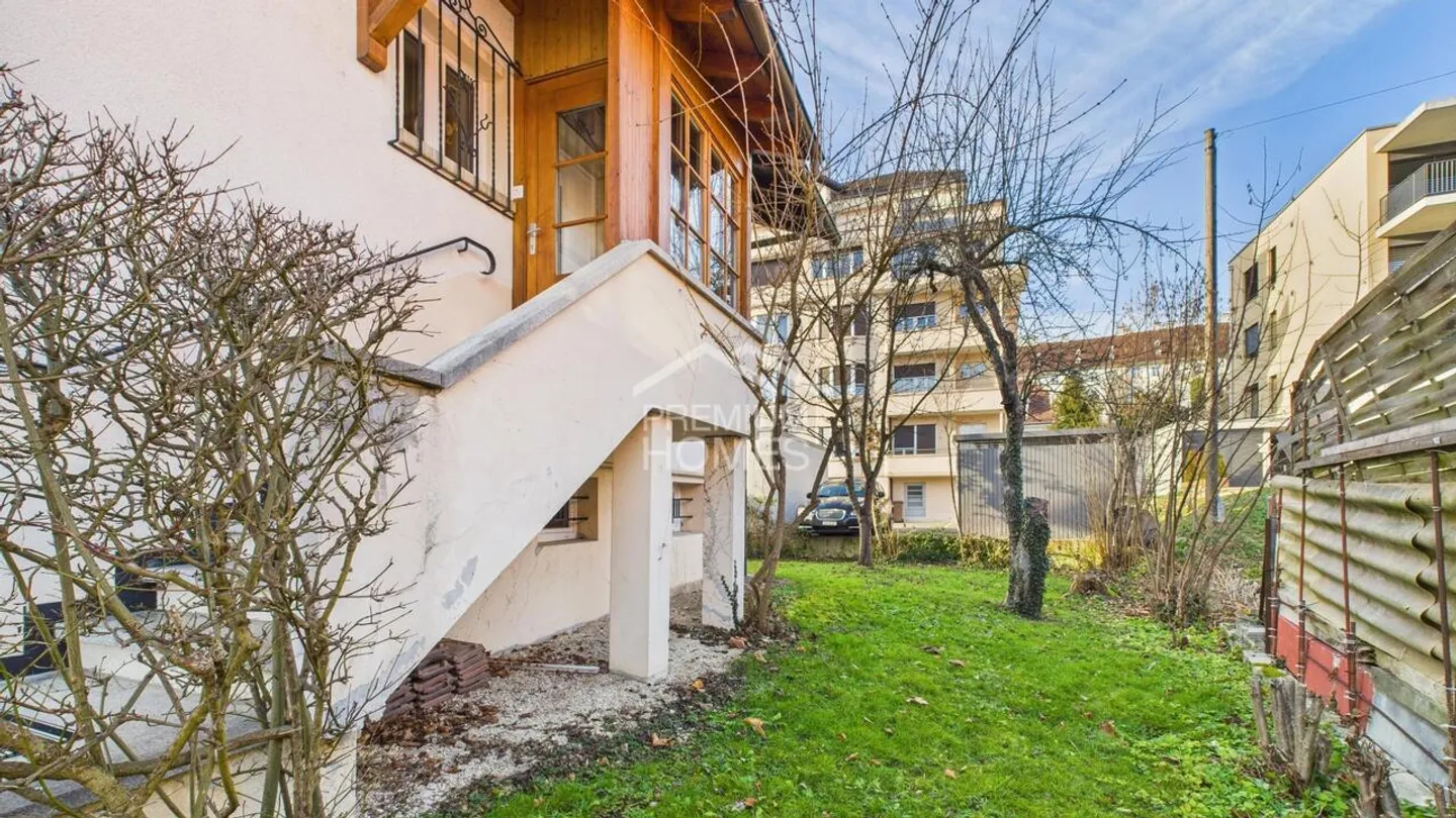Familienhaus in ruhiger Lage - Foto 3 von 11