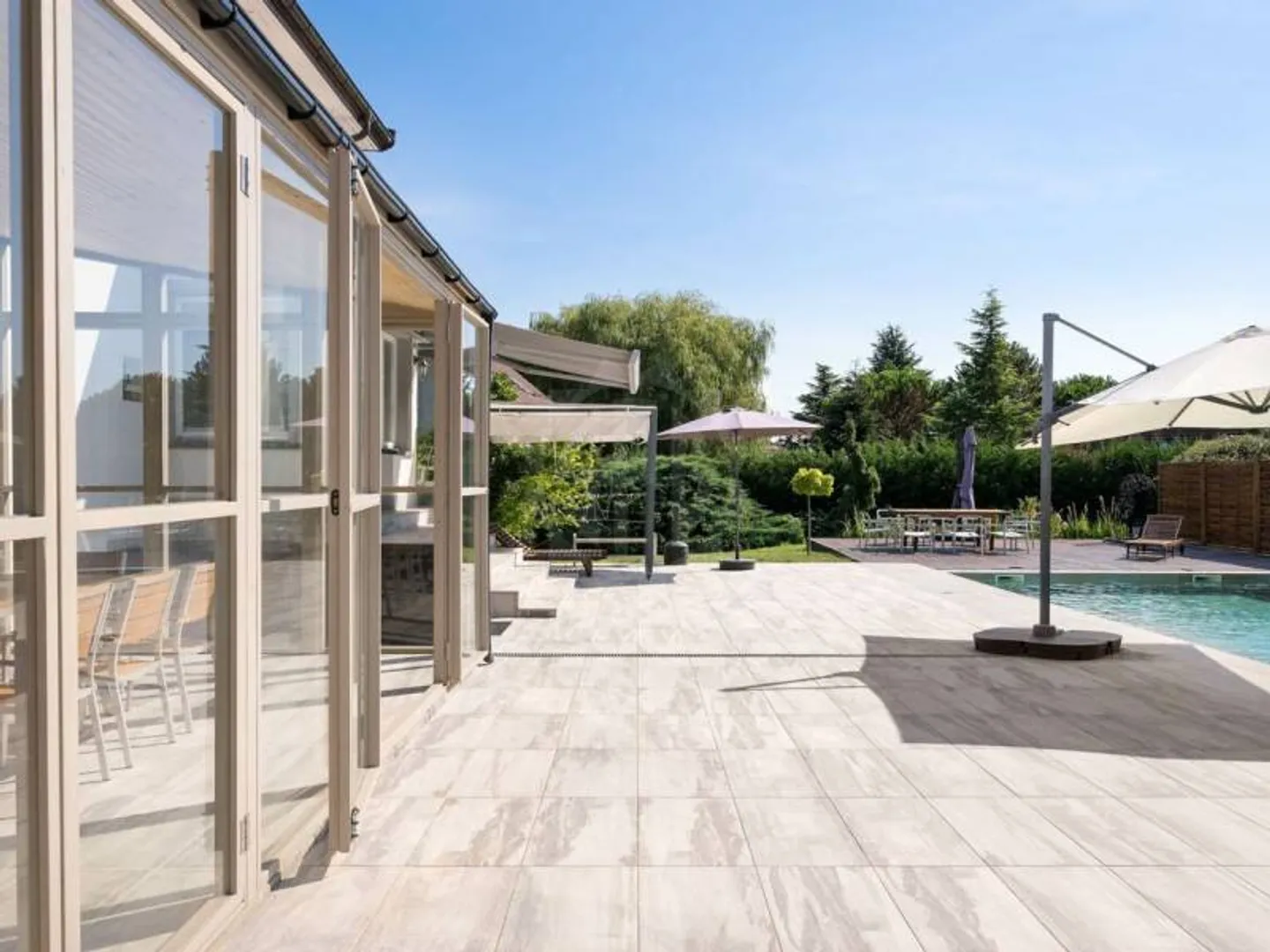 Splendida fattoria ristrutturata con 6,5 camere arredate con cura - Foto 1 di 3